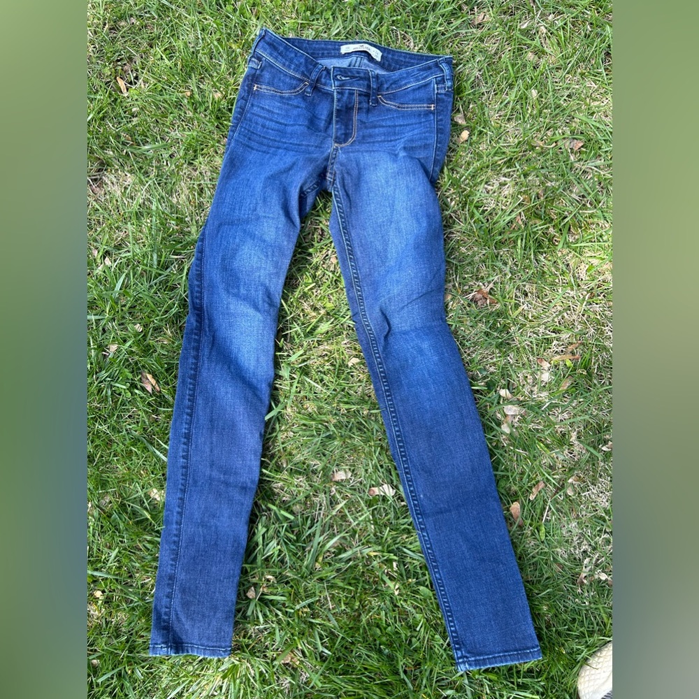 Hollister jeans